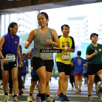 Runner Photo 7799594