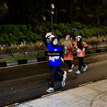 Runner Photo 7799601