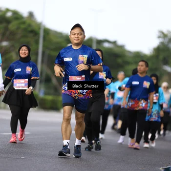 Runner Photo 7799794