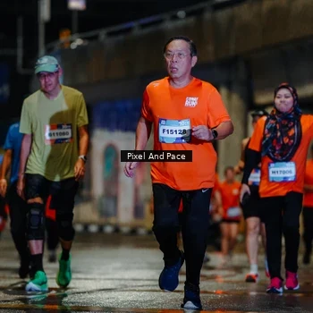 Runner Photo 7799819