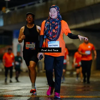 Runner Photo 7799866
