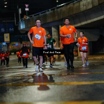 Runner Photo 7799896