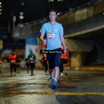 Runner Photo 7800012