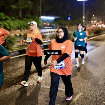 Runner Photo 7800015