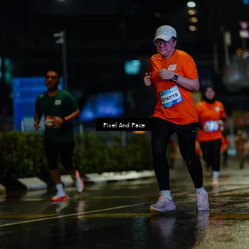 Runner Photo 7800017