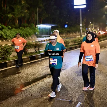 Runner Photo 7800025