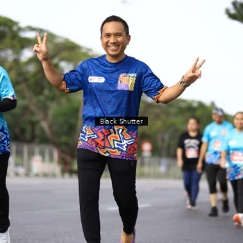 Runner Photo 7800034