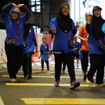 Runner Photo 7800041