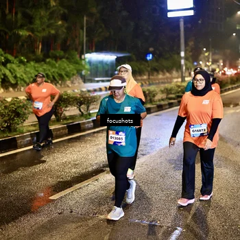 Runner Photo 7800047
