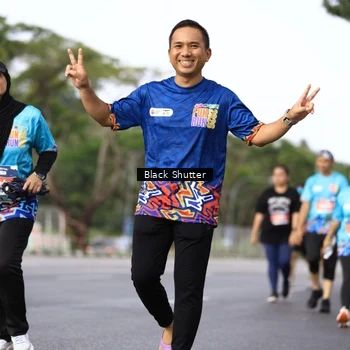 Runner Photo 7800051