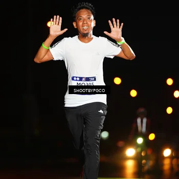 Runner Photo 7800065