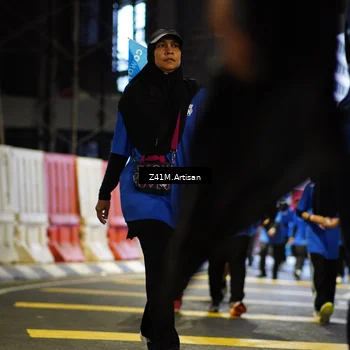 Runner Photo 7800086