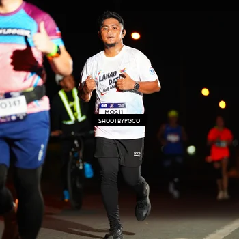 Runner Photo 7800087