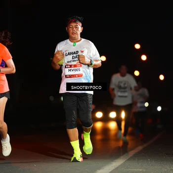 Runner Photo 7800097