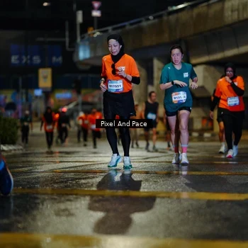 Runner Photo 7800109