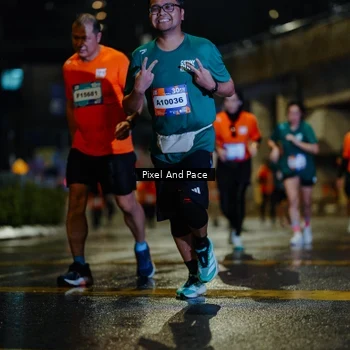 Runner Photo 7800115