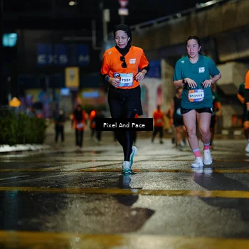 Runner Photo 7800117
