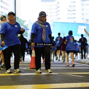 Runner Photo 7800120