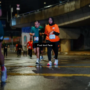 Runner Photo 7800129