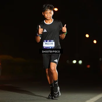 Runner Photo 7800161