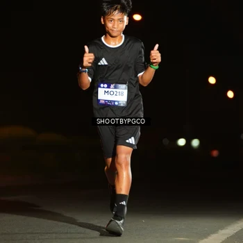 Runner Photo 7800173