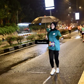 Runner Photo 7800203