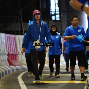 Runner Photo 7800210