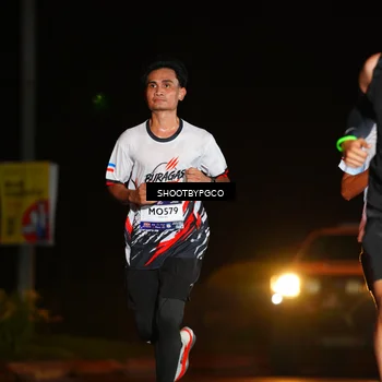 Runner Photo 7800228
