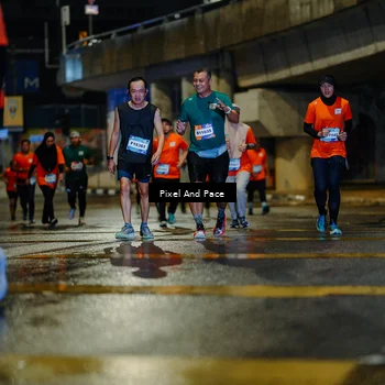 Runner Photo 7800272