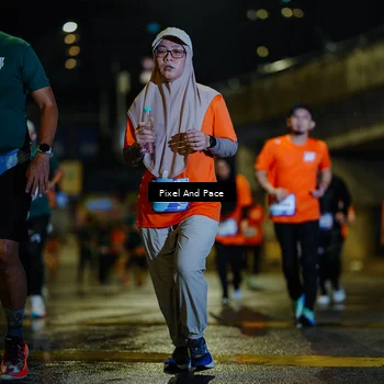 Runner Photo 7800293