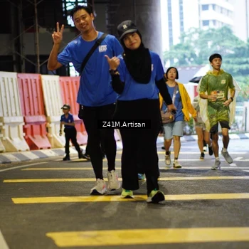 Runner Photo 7800295