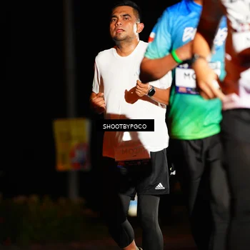 Runner Photo 7800300