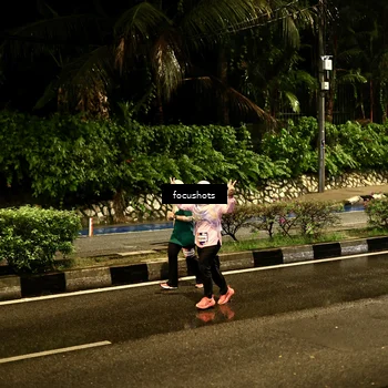 Runner Photo 7800305