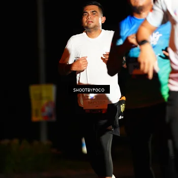 Runner Photo 7800313