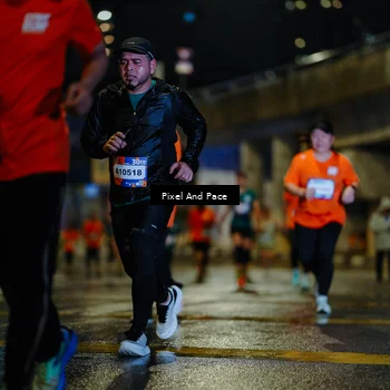 Runner Photo 7800315