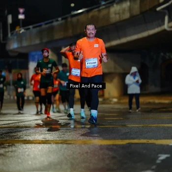 Runner Photo 7800325