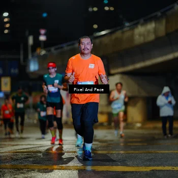 Runner Photo 7800332