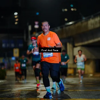 Runner Photo 7800336