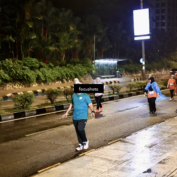Runner Photo 7800374