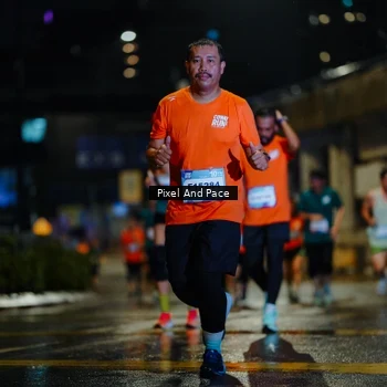 Runner Photo 7800375