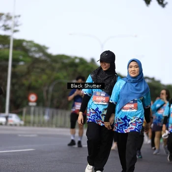 Runner Photo 7800387
