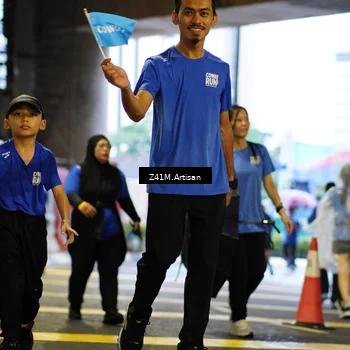 Runner Photo 7800397