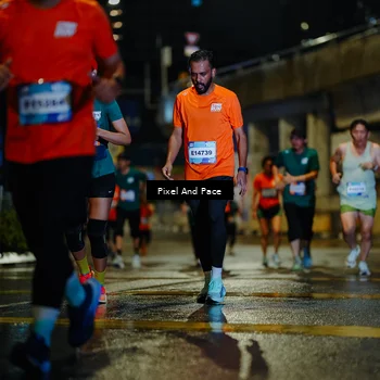 Runner Photo 7800399