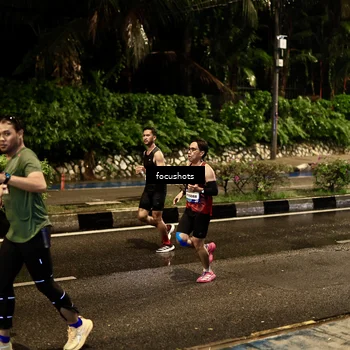 Runner Photo 7800410