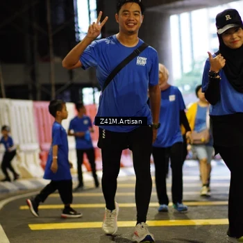 Runner Photo 7800414