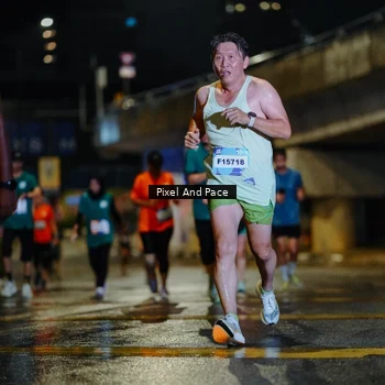 Runner Photo 7800416