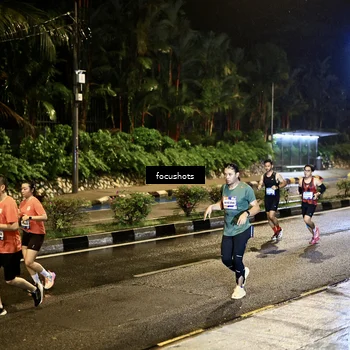 Runner Photo 7800433