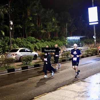 Runner Photo 7800445