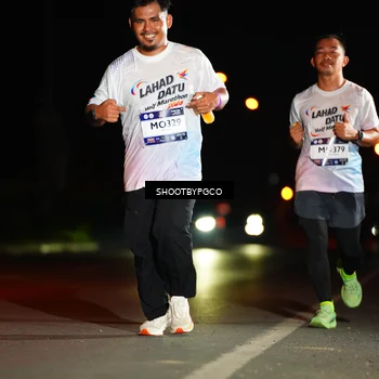 Runner Photo 7800459