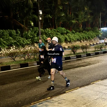 Runner Photo 7800460